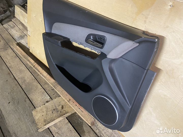 Продам обшивку двери Шевроле Круз