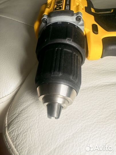 Шуруповерт dewalt dcd 794