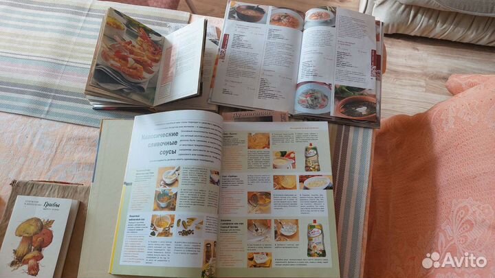 4 кулинарные книги + открытки с грибочками