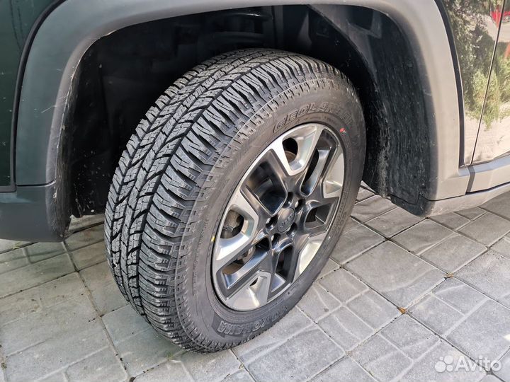 Yokohama Geolandar A/T G015 275/60 R20 115H