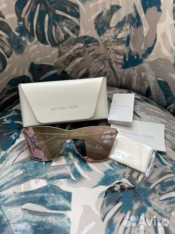 Оригинальные солнцезащитные очки