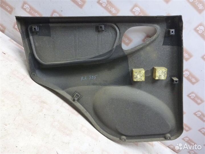 Обшивка двери задняя правая Chevrolet Niva 21236