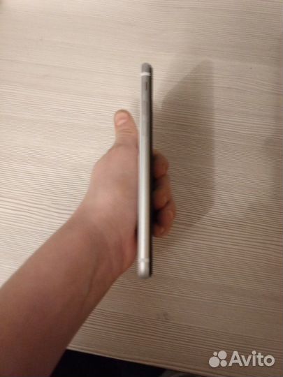 iPhone SE (2020), 128 ГБ