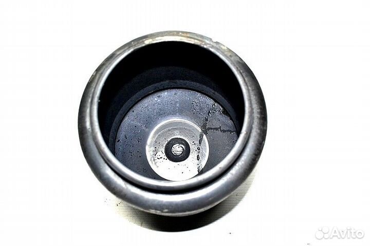 Стакан пневмобаллона ведущего моста, правый volvo