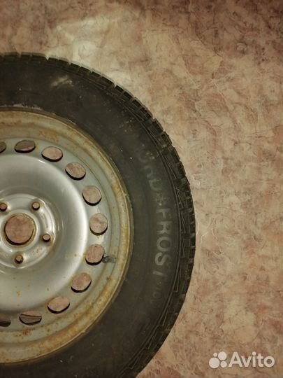 Gislaved NordFrost 100 215/65 R16