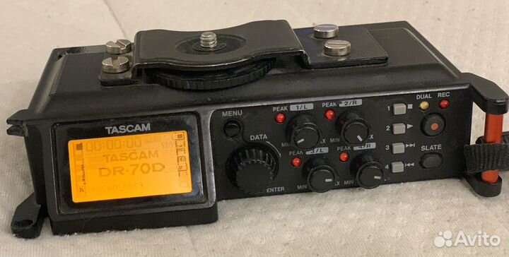 Рекордер Tascam DR-70D