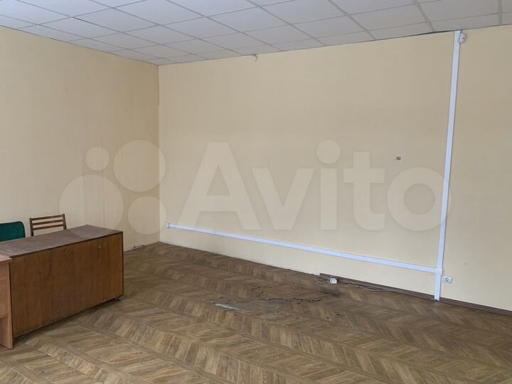 Свободного назначения, 2000 м²
