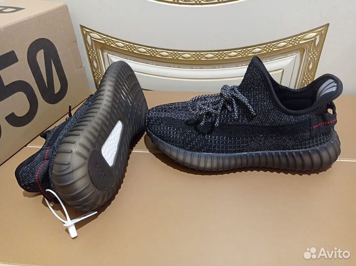 Кроссовки Adidas Yeezy boost 350 v2