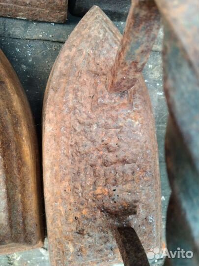 Утюг старинный