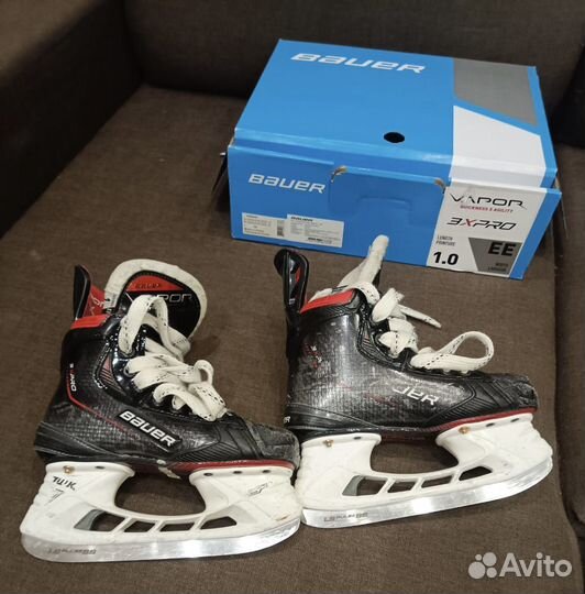 Хоккейные коньки bauer