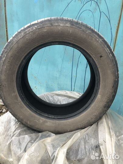 Bridgestone Dueler H/T 687 225/65 R17