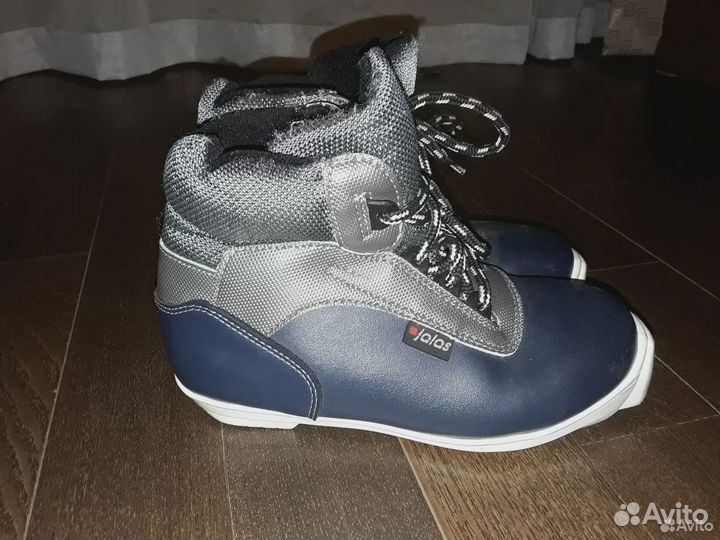 Лыжные ботинки детские. 30, 34, 36, 37