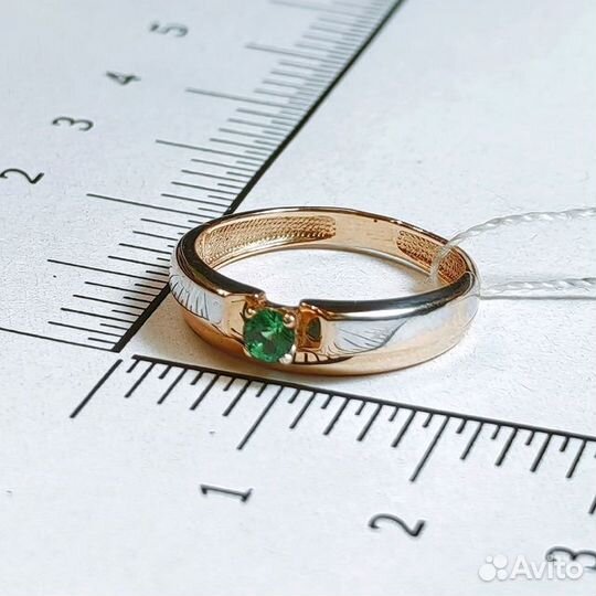 Золотое кольцо с камнем 16р