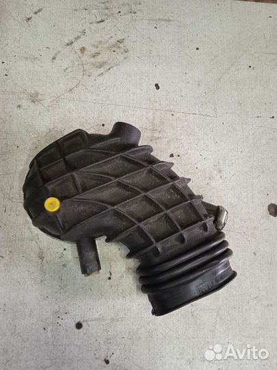 Патрубок audi 200 c3 ауди 200 с3