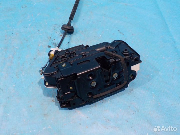 Замок двери задней правой volkswagen Tiguan 2007-2