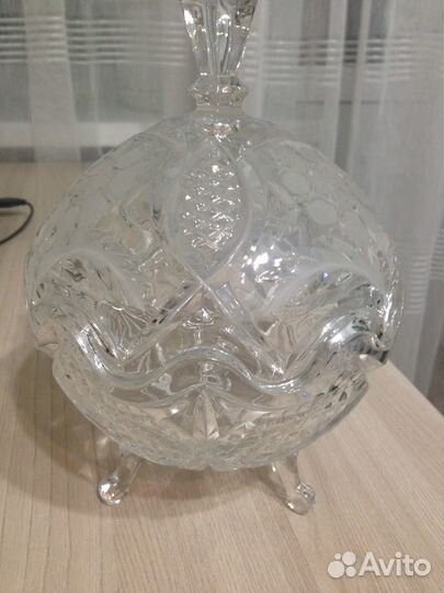 Изделие из хрусталя