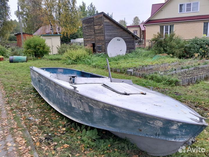 Продам лодку