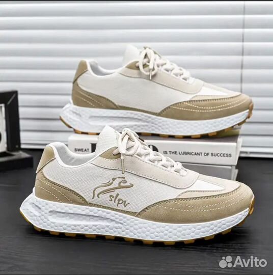 Кроссовки мужские 41 размер новые