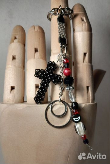 Брелок из бисера