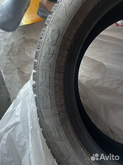 Pirelli Ice Zero 245/50 R19