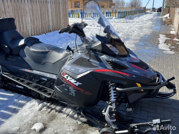 Продаю снегоход BRP linx commander 900