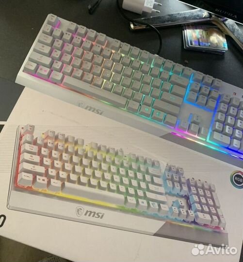 Игровая клавиатура MSI