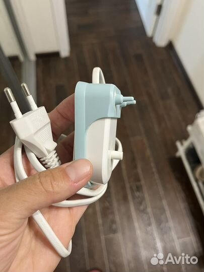 Зарядник для щетки philips