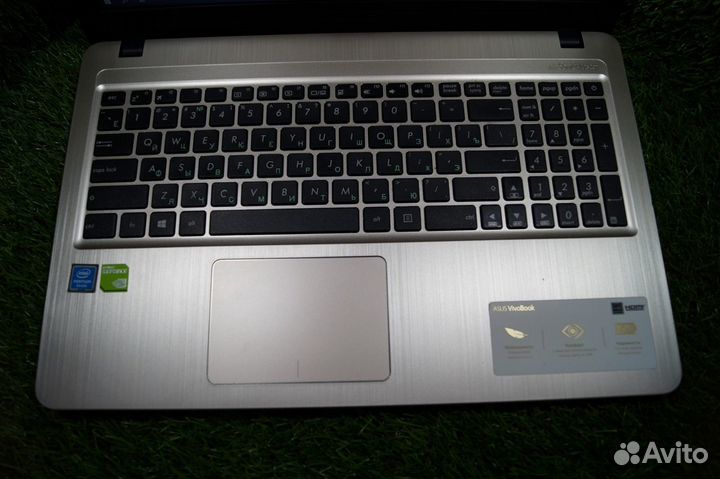 Идеальный и свежий asus 4 ядра + Geforce