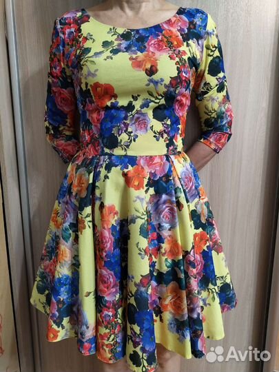 Платье праздничное