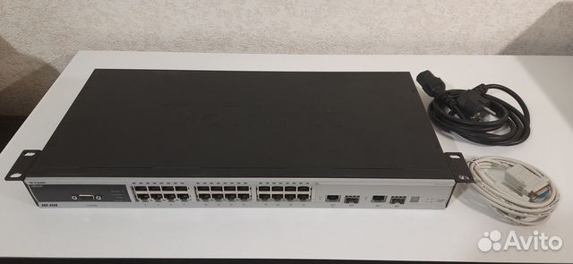 Коммутатор D-Link DES-3528