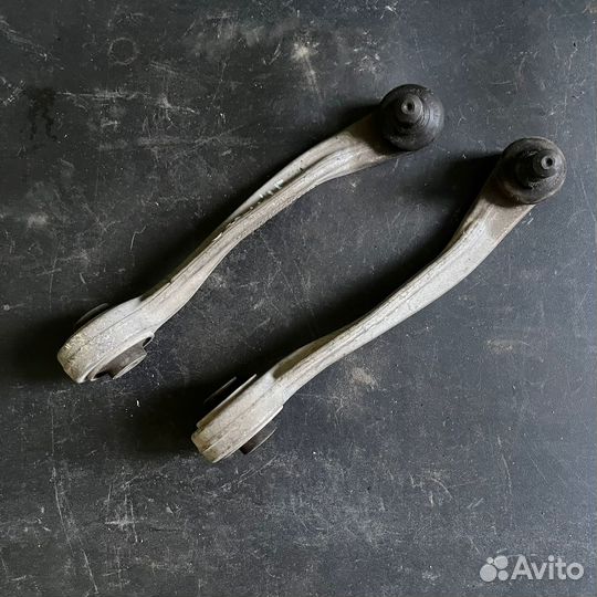 Рычаг передний левый верхний Audi Q5 (8R) 2008-201