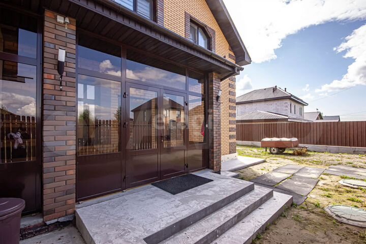 Коттедж 148,2 м² на участке 10 сот.