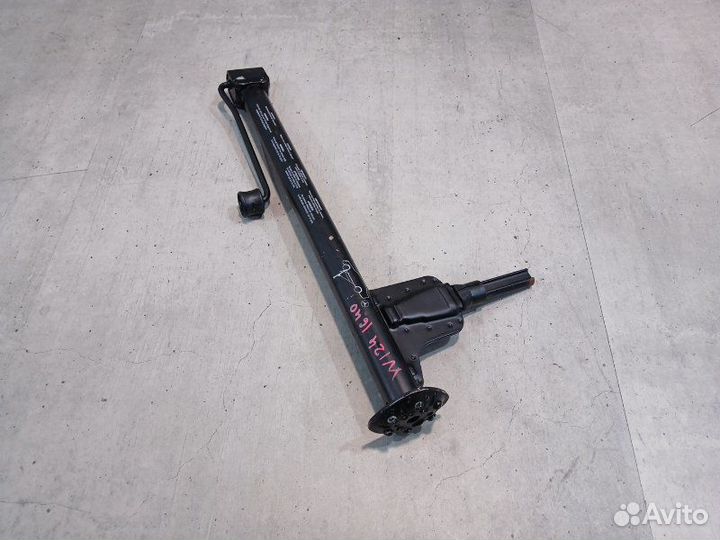 Домкрат Mercedes E320 W124 104.992 1993