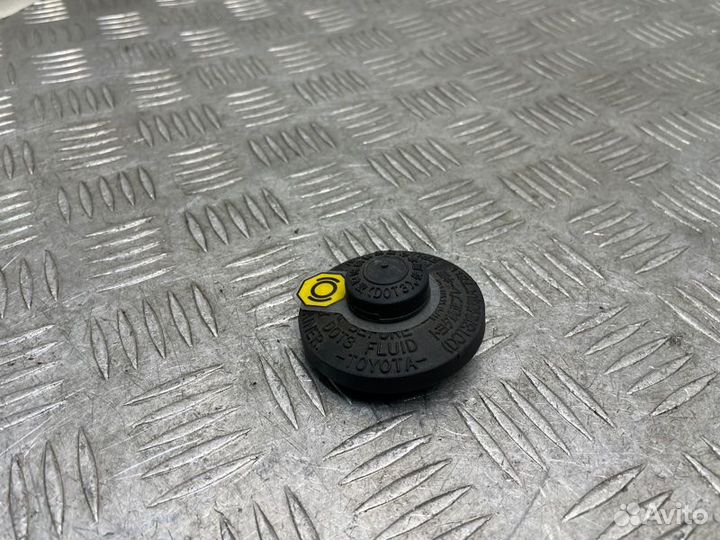 Крышка бачка тормозной жидкости Toyota Camry V50
