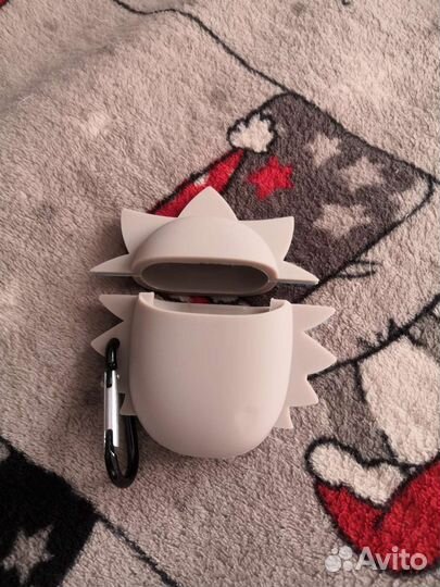 Чехол на airpods Рик и Морти