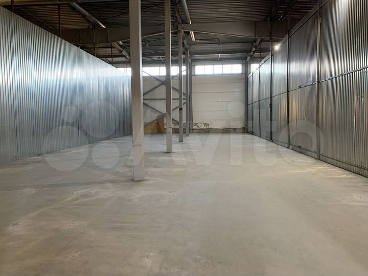 Склад, 900 м²