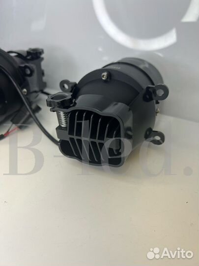 Линзованная противотуманная фара