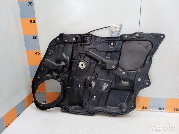 Стеклоподъемник передний правый Mazda Mazda3 BK