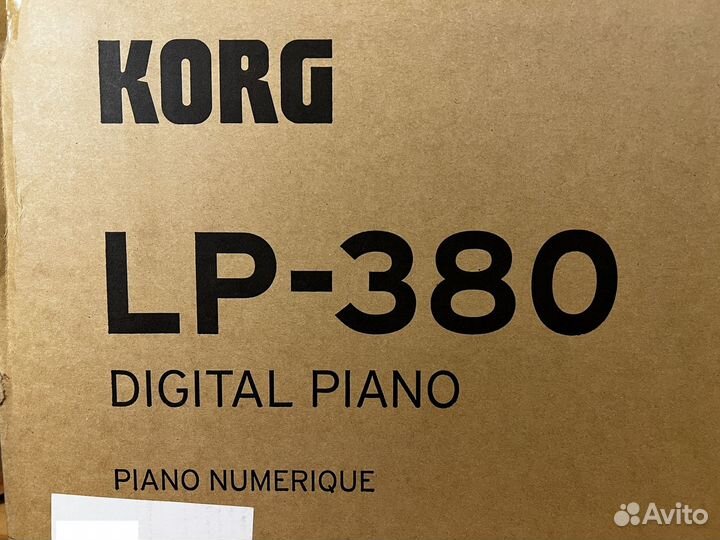 Korg LP380-WH-U