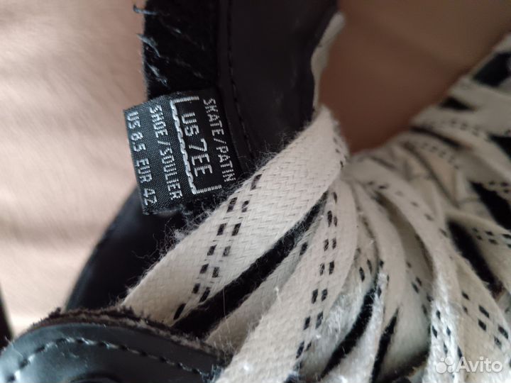 Хоккейные коньки bauer