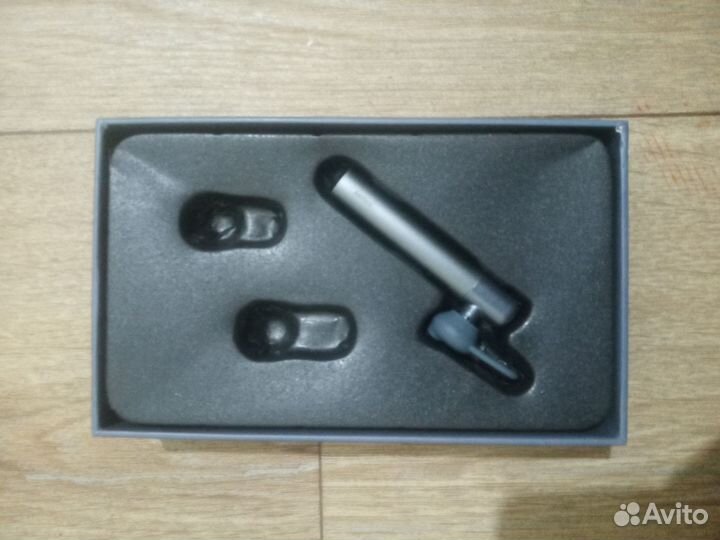 Беспроводные наушники Earphone