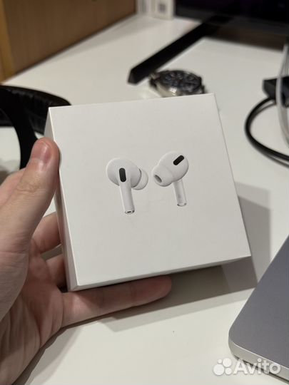 Наушники Apple AirPods Pro 1 поколения