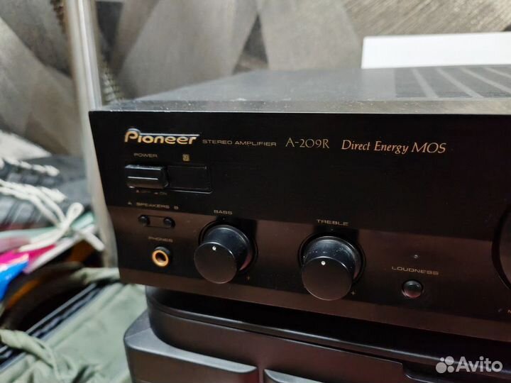 Усилитель Pioneer A-209R