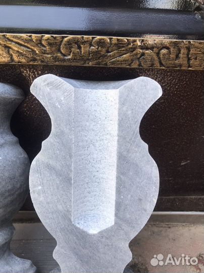 Мраморная ваза