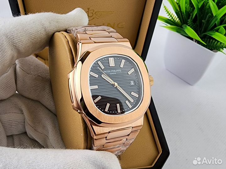 Мужские часы Patek Philippe Nautilus gold