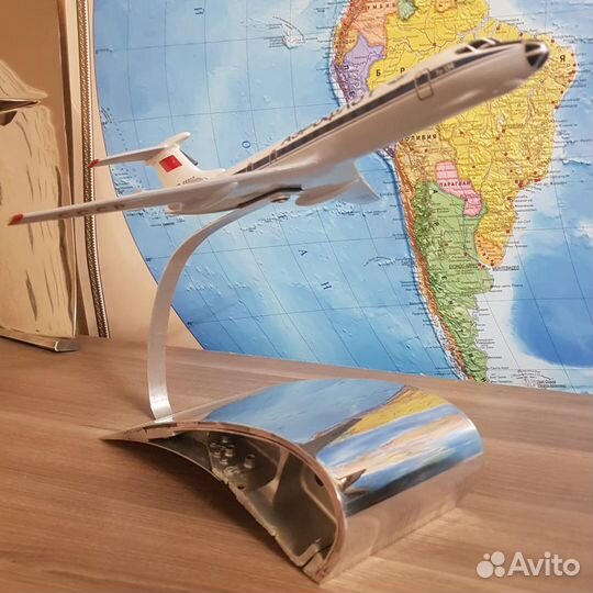 Модель самолета Ту-134 (начало 1970-х )