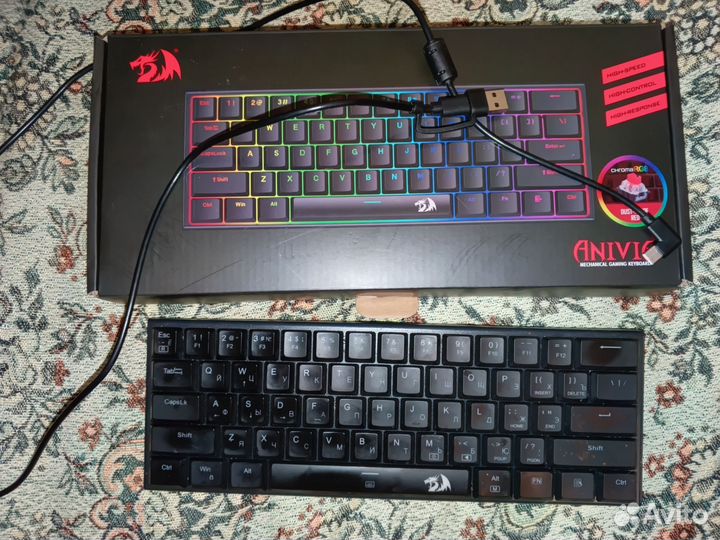 Игровая механическая клавиатура с подсветкой
