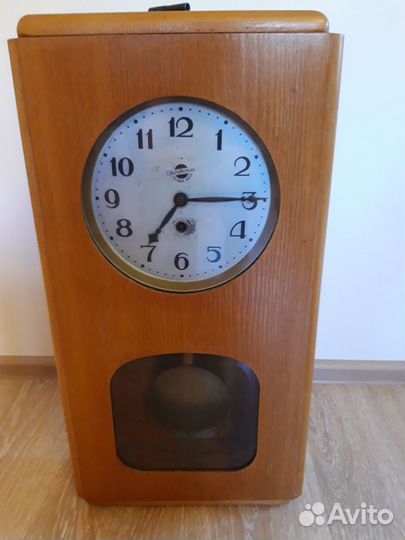 Настенные часы с маятником (Орловский час. завод)