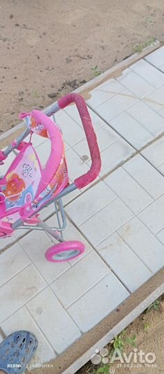 Игрушечная коляска для кукол