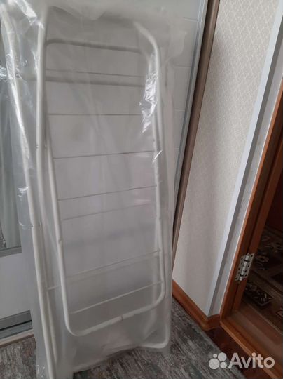 Подставка под ванночку